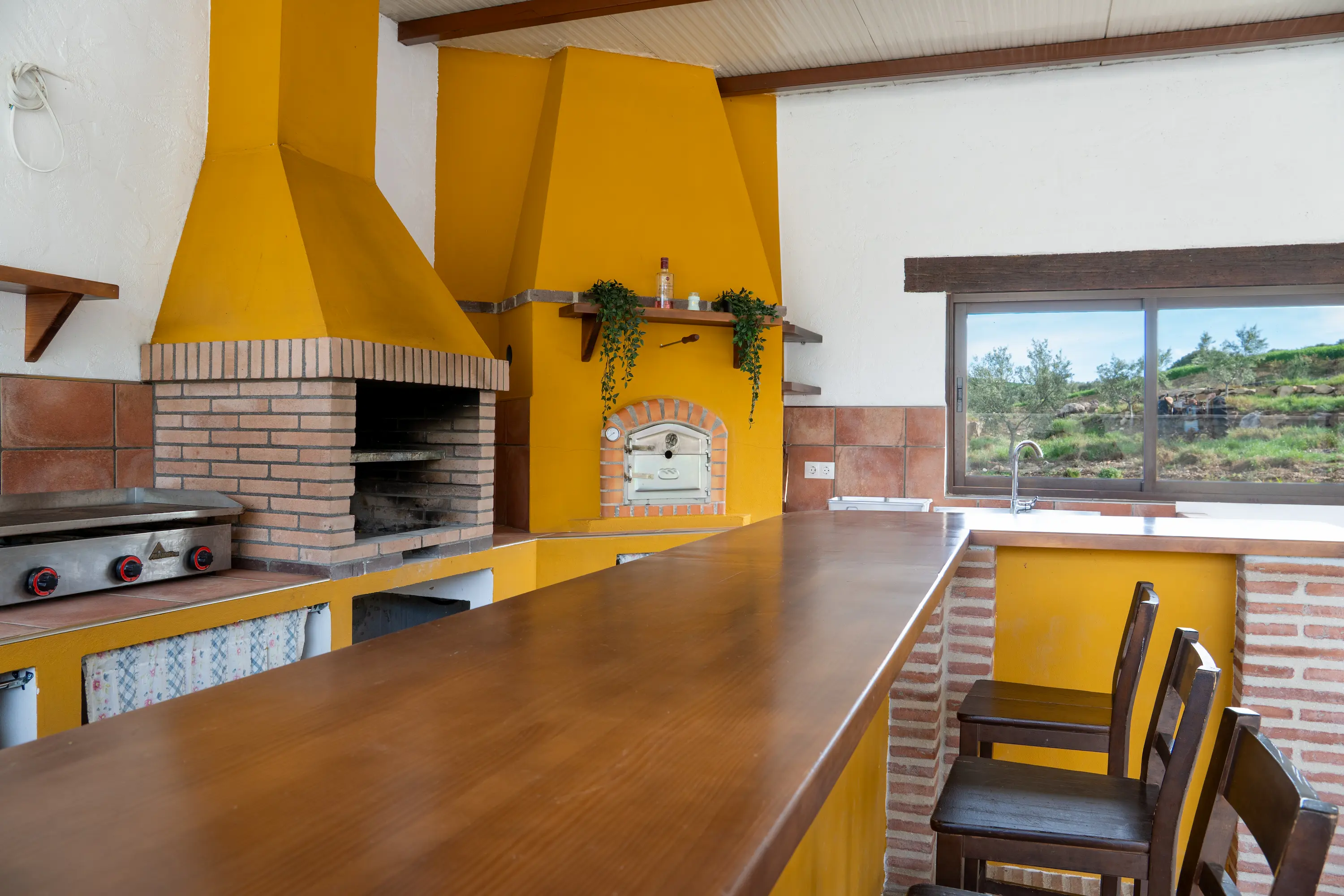 Segunda vista del horno exterior